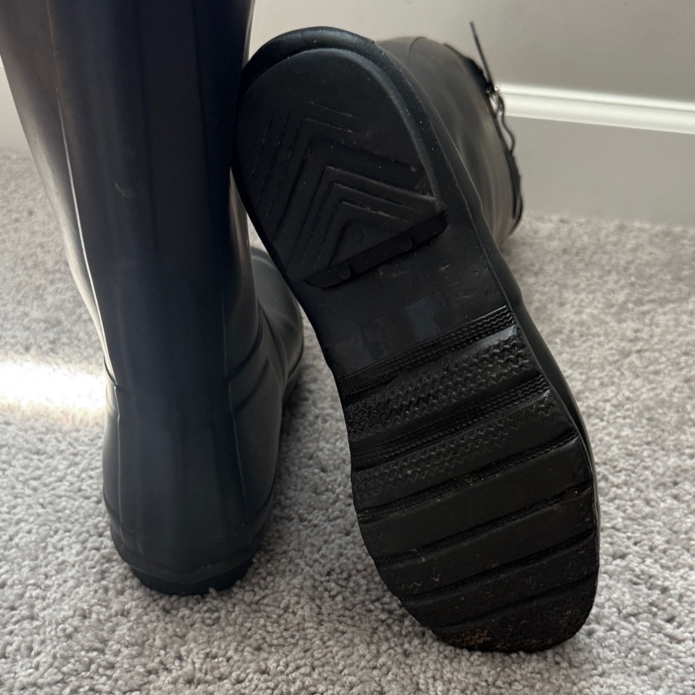 Hunter Original Tall Black Boots - Picture 10 of 12